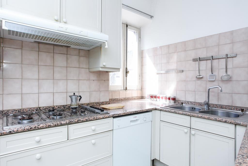 Pantheon Square Family Apartment Rome Bagian luar foto